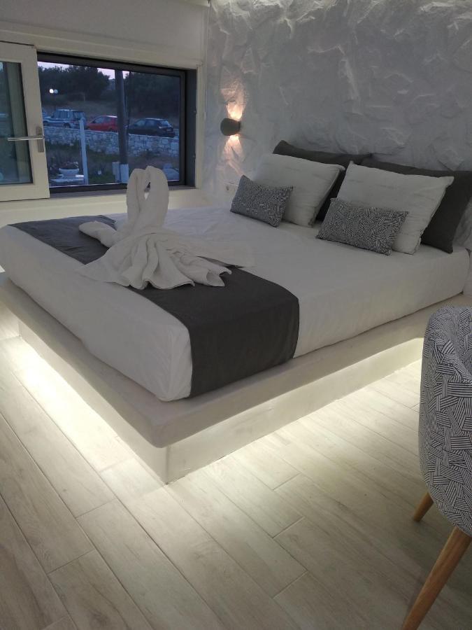 Marina'S Suites Naxos City Eksteriør billede